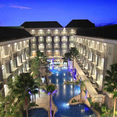 Swiss-Belhotel Danum Palangkaraya Exterior foto