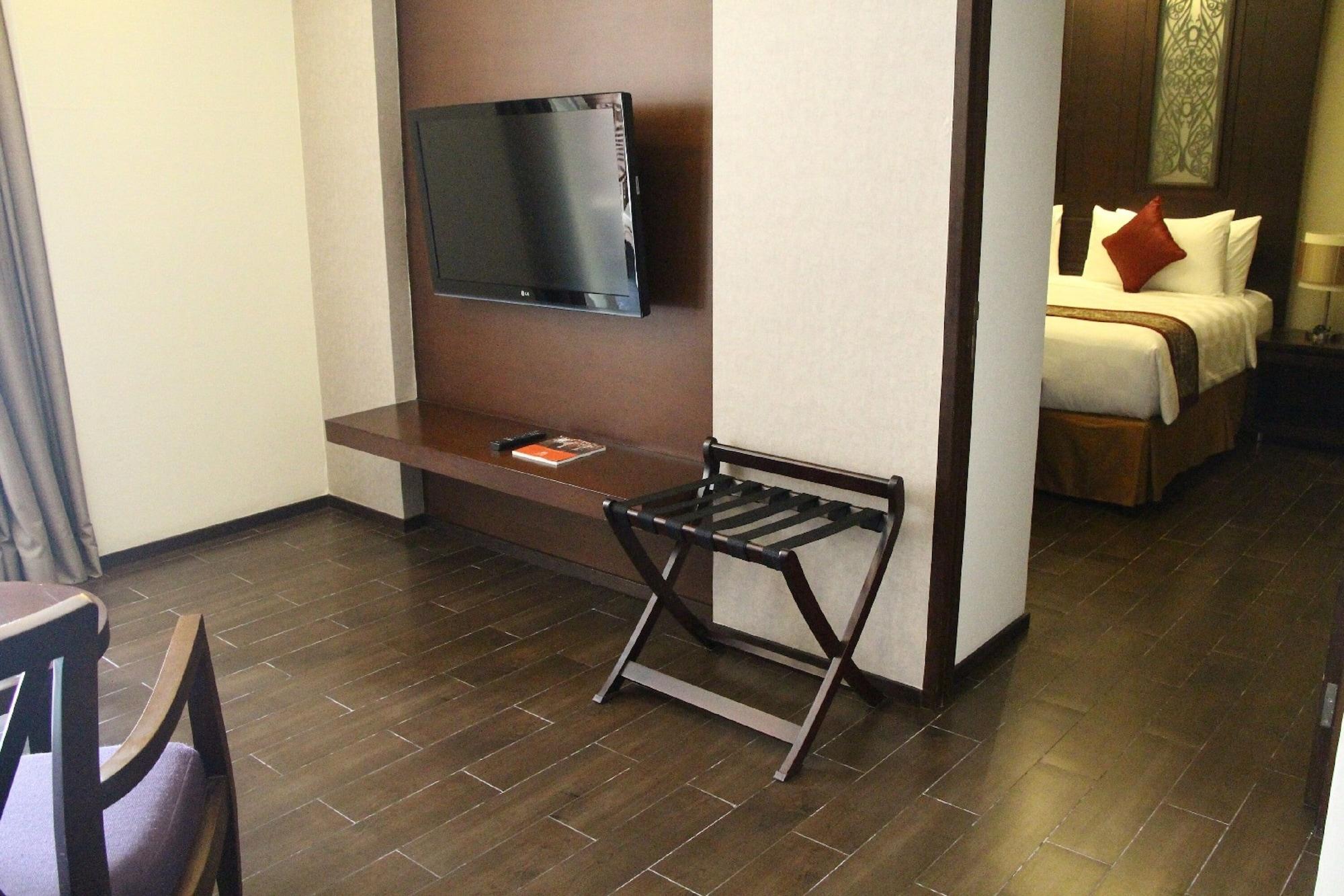 Swiss-Belhotel Danum Palangkaraya Exterior foto